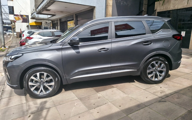 imagem-https://www.socarrao.com.br/sc-vehicle-images-prod/3939475/1789740299580-SU1HXzIwMjYwOTE4XzEwNDI1ODc2NF9IRFIuanBn.jpg