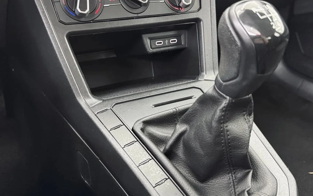 imagem-https://www.socarrao.com.br/sc-vehicle-images-prod/3939477/1789737158354-vehicle_image_1789671323_ae566253288191ce5d879e51dae1d8c3.jpeg