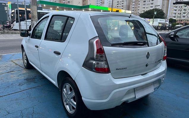 imagem-https://www.socarrao.com.br/sc-vehicle-images-prod/3939489/1789737325166-3015398b-958b-449d-9354-5d67df713f53.jpg