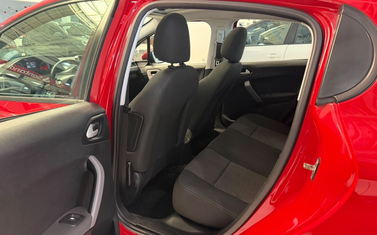 imagem-https://www.socarrao.com.br/sc-vehicle-images-prod/3939519/1789737475250-MDBiZGM2NmEtOTgwOC00NjdmLWIxOGUtN2FkZGNmZjFhYzcxLmpwZWc.jpeg