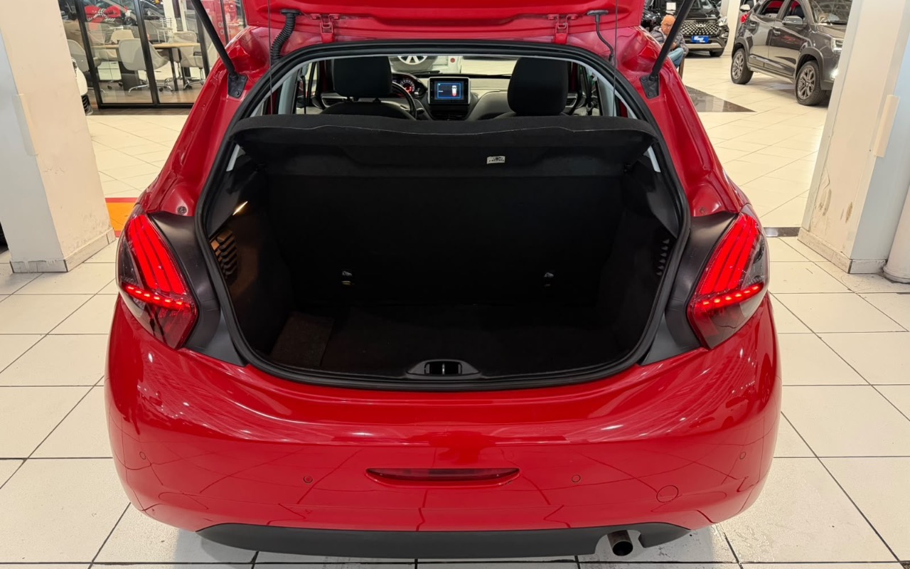 imagem-https://www.socarrao.com.br/sc-vehicle-images-prod/3939519/1789737475666-NDJlYWYzZmEtNDI5NC00Zjc5LTgyZDQtMjllYThmN2FkMzY0LmpwZWc.jpeg