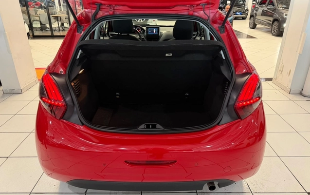 imagem-https://www.socarrao.com.br/sc-vehicle-images-prod/3939519/1789737475666-NDJlYWYzZmEtNDI5NC00Zjc5LTgyZDQtMjllYThmN2FkMzY0LmpwZWc.jpeg