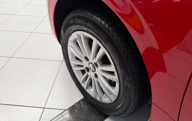imagem-https://www.socarrao.com.br/sc-vehicle-images-prod/3939519/1789737475918-MTU4MTVhMmYtMmVkNS00NzkyLWExMjQtM2IyYTNjNjUwMmE5LmpwZWc.jpeg