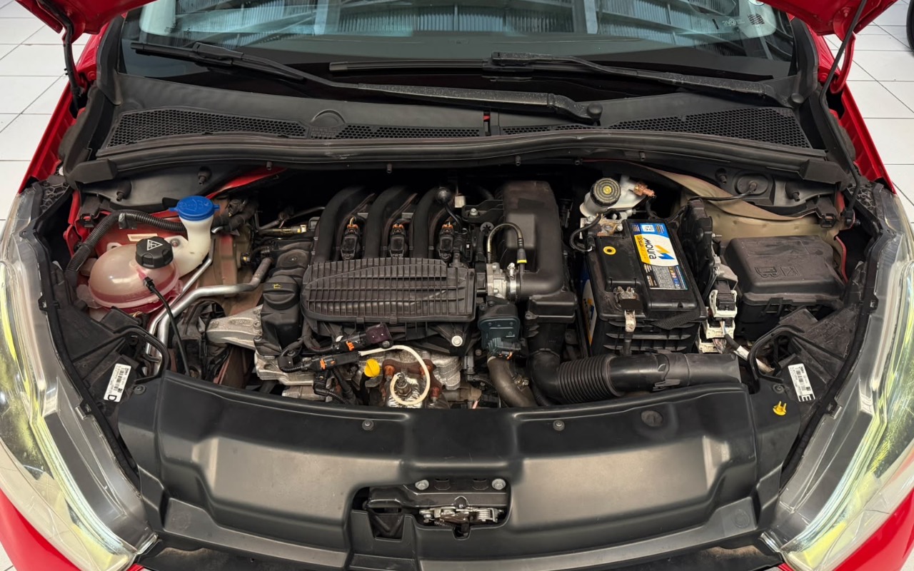 imagem-https://www.socarrao.com.br/sc-vehicle-images-prod/3939519/1789737476006-ZTQ3NTVjZmItYjA4OC00NTljLWEwNzUtYTEwMjMyN2FhOTFhLmpwZWc.jpeg