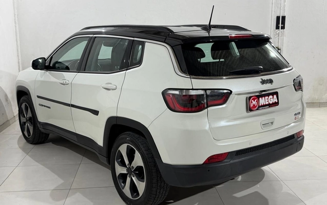 imagem-https://www.socarrao.com.br/sc-vehicle-images-prod/3939569/1789737552226-eabeeb91e8dc42938efd9edf70f6c51c_1789737520330.jpg