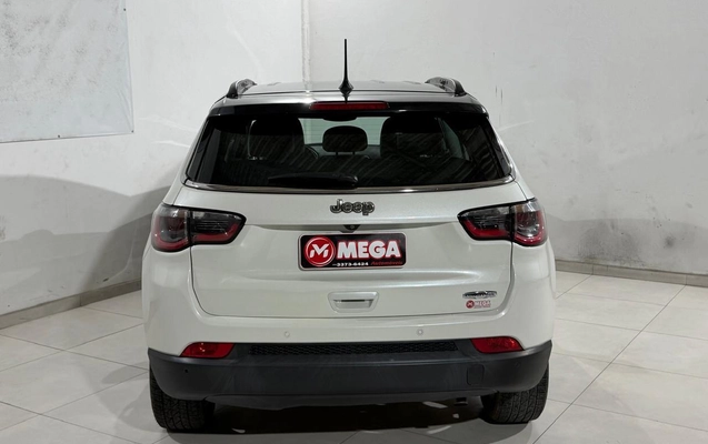 imagem-https://www.socarrao.com.br/sc-vehicle-images-prod/3939569/1789737552229-dd25361c56a64d689430e89eaec33c78_1789737520362.jpg