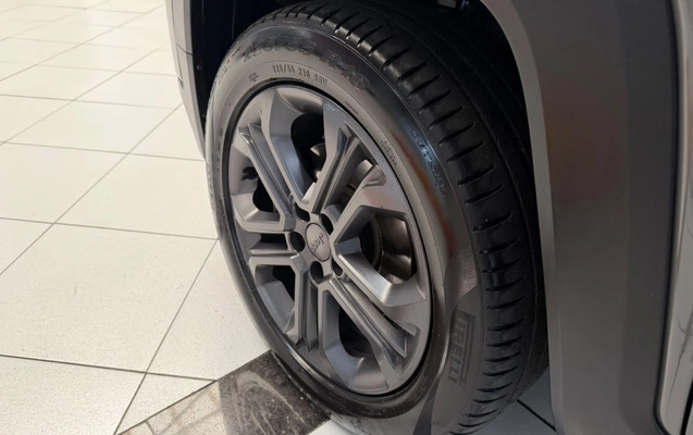 imagem-https://www.socarrao.com.br/sc-vehicle-images-prod/3939895/1789738073219-OTQ0OWU1ODMtYzcwYy00MzUzLWEyOTItZWExOGQ4MDA1ZTA2LmpwZWc.jpeg