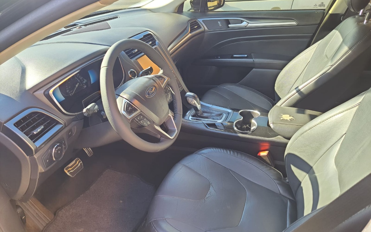 imagem-https://www.socarrao.com.br/sc-vehicle-images-prod/3939901/1789738094252-V2hhdHNBcHAgSW1hZ2UgMjAyNi0wOS0xOCBhdCAxMC4xNS4yMyAoMikuanBlZw.jpeg