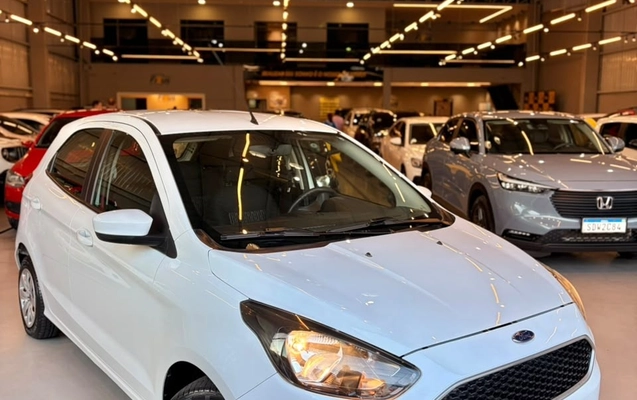 imagem-https://www.socarrao.com.br/sc-vehicle-images-prod/3939906/1789738178239-9433f94e-cc5f-4e43-b83d-603bb0063580.jpg