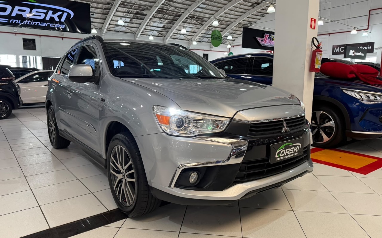 imagem-https://www.socarrao.com.br/sc-vehicle-images-prod/3940170/1789738623763-MTY1MzllZDYtMThmNC00NmMyLWI3ODctMDQ0MTJmYzBjMjVmLmpwZWc.jpeg