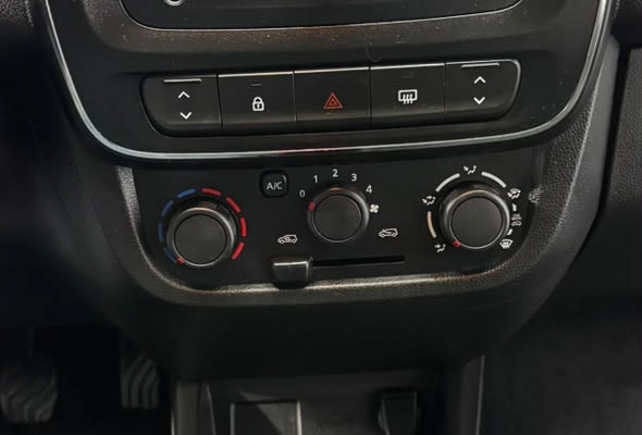 imagem-https://www.socarrao.com.br/sc-vehicle-images-prod/3940266/1789738983879-1c82f2eb-3fe6-41db-9ec4-d9ca516239e0.jpeg