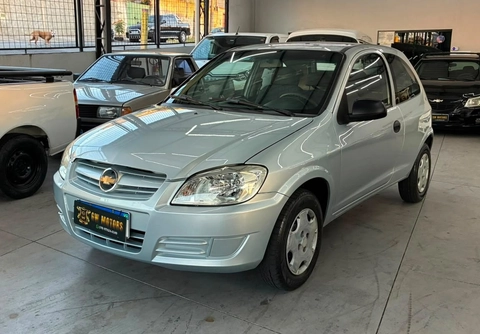 Chevrolet Celta 2009 Prata — foto 1 de 3