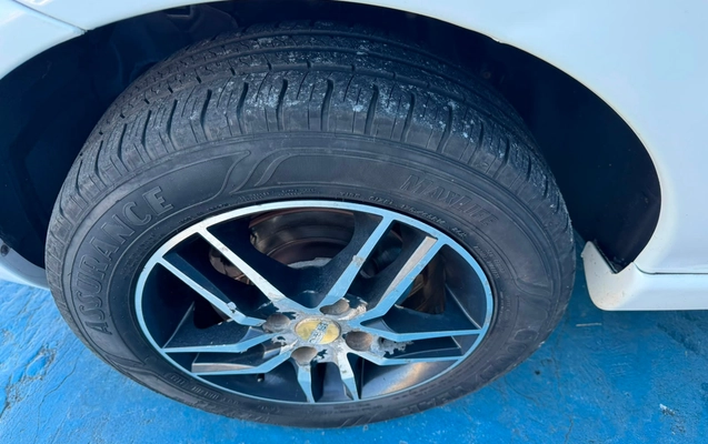 imagem-https://www.socarrao.com.br/sc-vehicle-images-prod/3940355/1789739301985-ee52cc07-6513-4cd7-82c3-36d1ead2de36.jpg