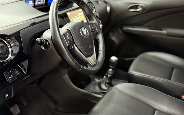 imagem-https://www.socarrao.com.br/sc-vehicle-images-prod/3940420/1789739402391-9_010122.jpg
