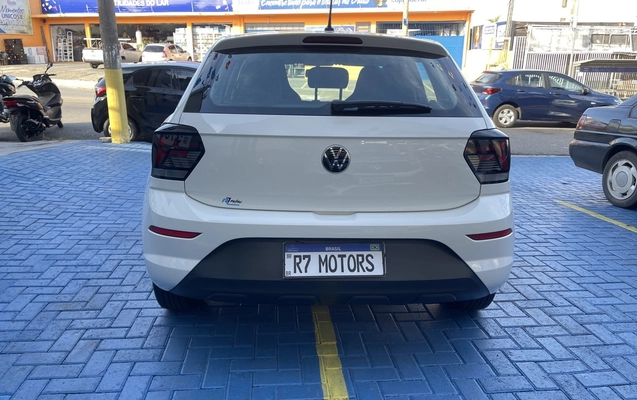 imagem-https://www.socarrao.com.br/sc-vehicle-images-prod/3940591/1789739603108-1_115206.jpg