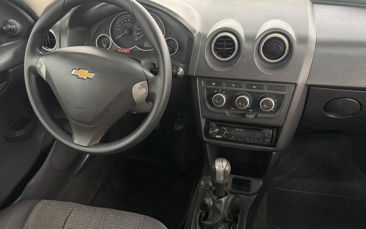 imagem-https://www.socarrao.com.br/sc-vehicle-images-prod/3940676/1789739777839-V2hhdHNBcHAgSW1hZ2UgMjAyNi0wOS0xOCBhdCAxMC41NC4yNSAoMSkuanBlZw.jpeg