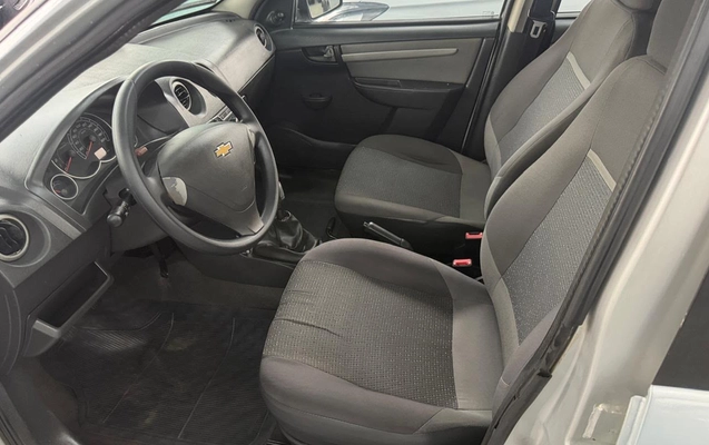imagem-https://www.socarrao.com.br/sc-vehicle-images-prod/3940676/1789739777888-V2hhdHNBcHAgSW1hZ2UgMjAyNi0wOS0xOCBhdCAxMC41NC4yNSAoMykuanBlZw.jpeg