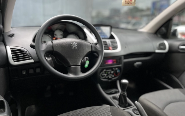 imagem-https://www.socarrao.com.br/sc-vehicle-images-prod/3940699/1789739873514-1_033729.jpg