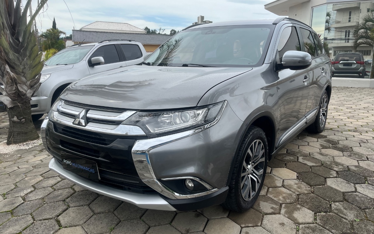 Mitsubishi OUTLANDER 2.0 16V 160cv Aut. 2016 Marrom — foto 1 de 3