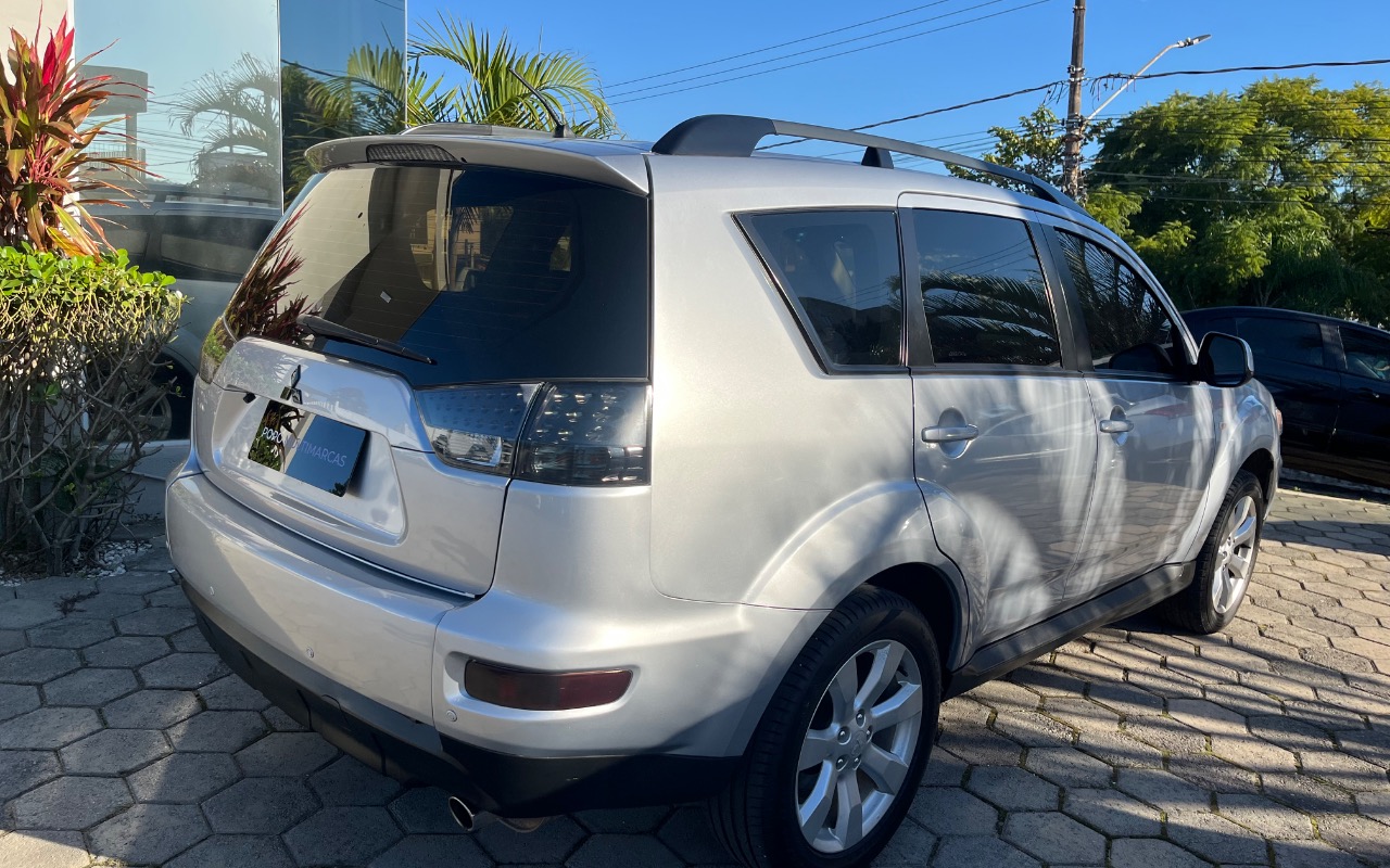 imagem-https://www.socarrao.com.br/sc-vehicle-images-prod/3940817/1789740613755-SU1HXzIwOTUuanBlZw.jpeg