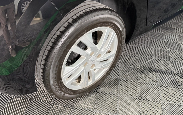 imagem-https://www.socarrao.com.br/sc-vehicle-images-prod/3940948/1789740461284-48457f45ed0eec176b39c9199ce4ce07_big.jpeg