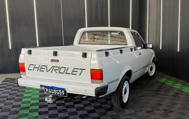imagem-https://www.socarrao.com.br/sc-vehicle-images-prod/3940997/1789740541310-7dfdcb2563e8b6faacc0d79d7fbbb67f_big.jpeg