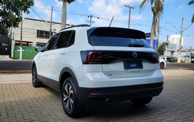 imagem-https://www.socarrao.com.br/sc-vehicle-images-prod/3941052/1789740691586-60d2c704-370a-4c13-a46d-248215e43bc5.jpg