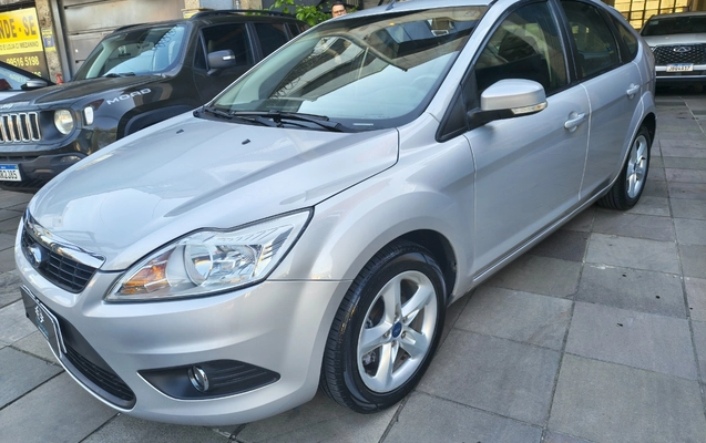 imagem-https://www.socarrao.com.br/sc-vehicle-images-prod/3941112/1789740864503-SU1HXzIwMjYwOTE3XzE2MjMxOTA5M19IRFIuanBn.jpg