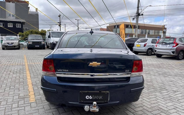 imagem-https://www.socarrao.com.br/sc-vehicle-images-prod/3941115/1789751761385-00f1093ec81c4556be162c638f7f0840_1789741521366.jpg