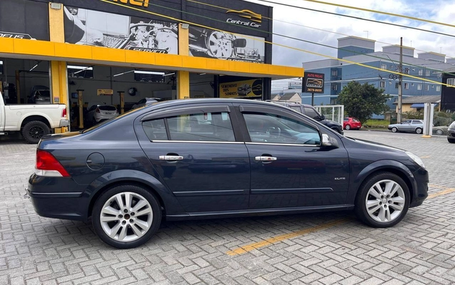 imagem-https://www.socarrao.com.br/sc-vehicle-images-prod/3941115/1789751761387-c1950eece4ae4743bc44f03f0f7863bf_1789741521376.jpg