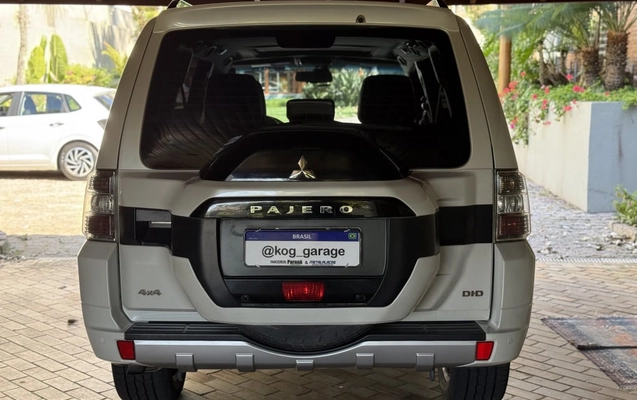 imagem-https://www.socarrao.com.br/sc-vehicle-images-prod/3941117/1789740969535-vehicle_image_1789740725_d0ddf4a7f38039d9db6170baae38fa2f.jpeg