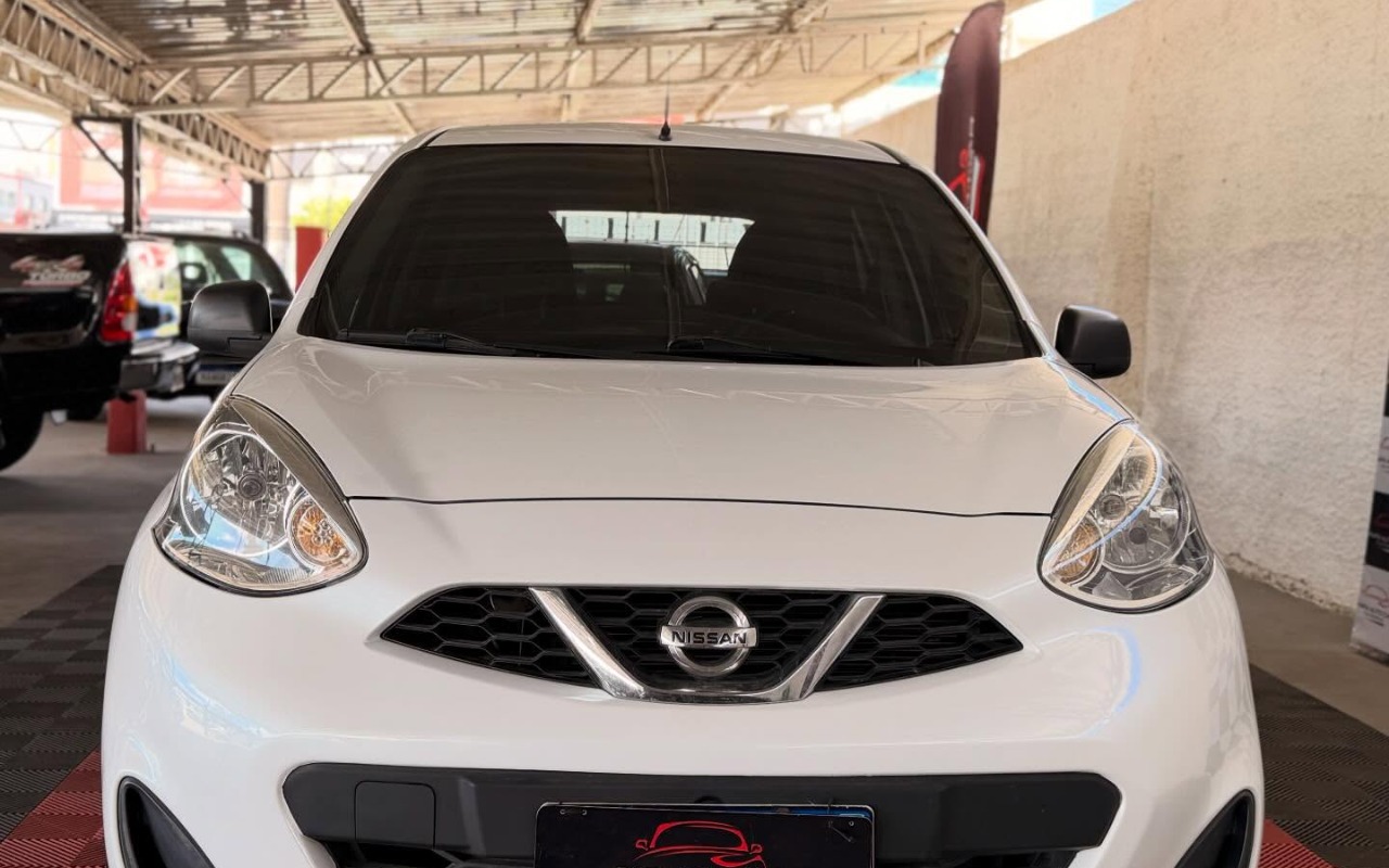 Nissan MARCH S 1.0 12V Flex 5p 2016 Branco — foto 1 de 3