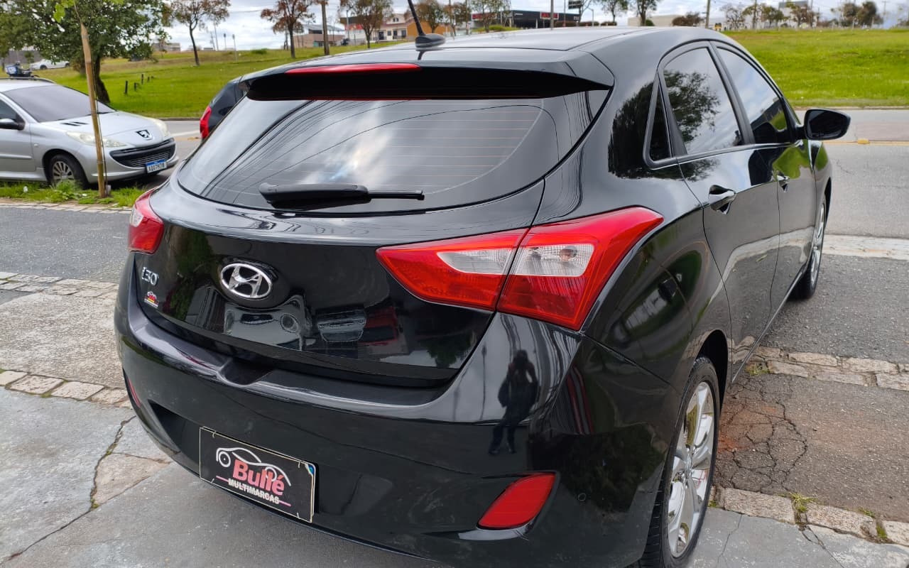 imagem-https://www.socarrao.com.br/sc-vehicle-images-prod/3941195/1789741092471-V2hhdHNBcHAgSW1hZ2UgMjAyNi0wOS0xOCBhdCAxMC4zNi40NSAoMykuanBlZw.jpeg