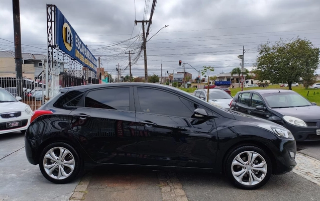 imagem-https://www.socarrao.com.br/sc-vehicle-images-prod/3941195/1789741092605-V2hhdHNBcHAgSW1hZ2UgMjAyNi0wOS0xOCBhdCAxMC4zNi40Ni5qcGVn.jpeg