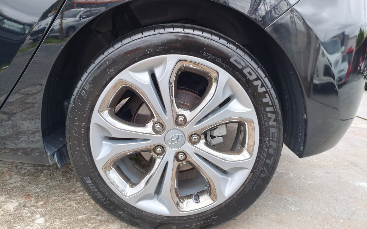 imagem-https://www.socarrao.com.br/sc-vehicle-images-prod/3941195/1789741093264-V2hhdHNBcHAgSW1hZ2UgMjAyNi0wOS0xOCBhdCAxMC4zNi40NS5qcGVn.jpeg