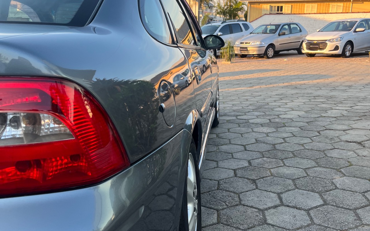 imagem-https://www.socarrao.com.br/sc-vehicle-images-prod/3941473/1789741650605-SU1HXzI2NDQuanBlZw.jpeg