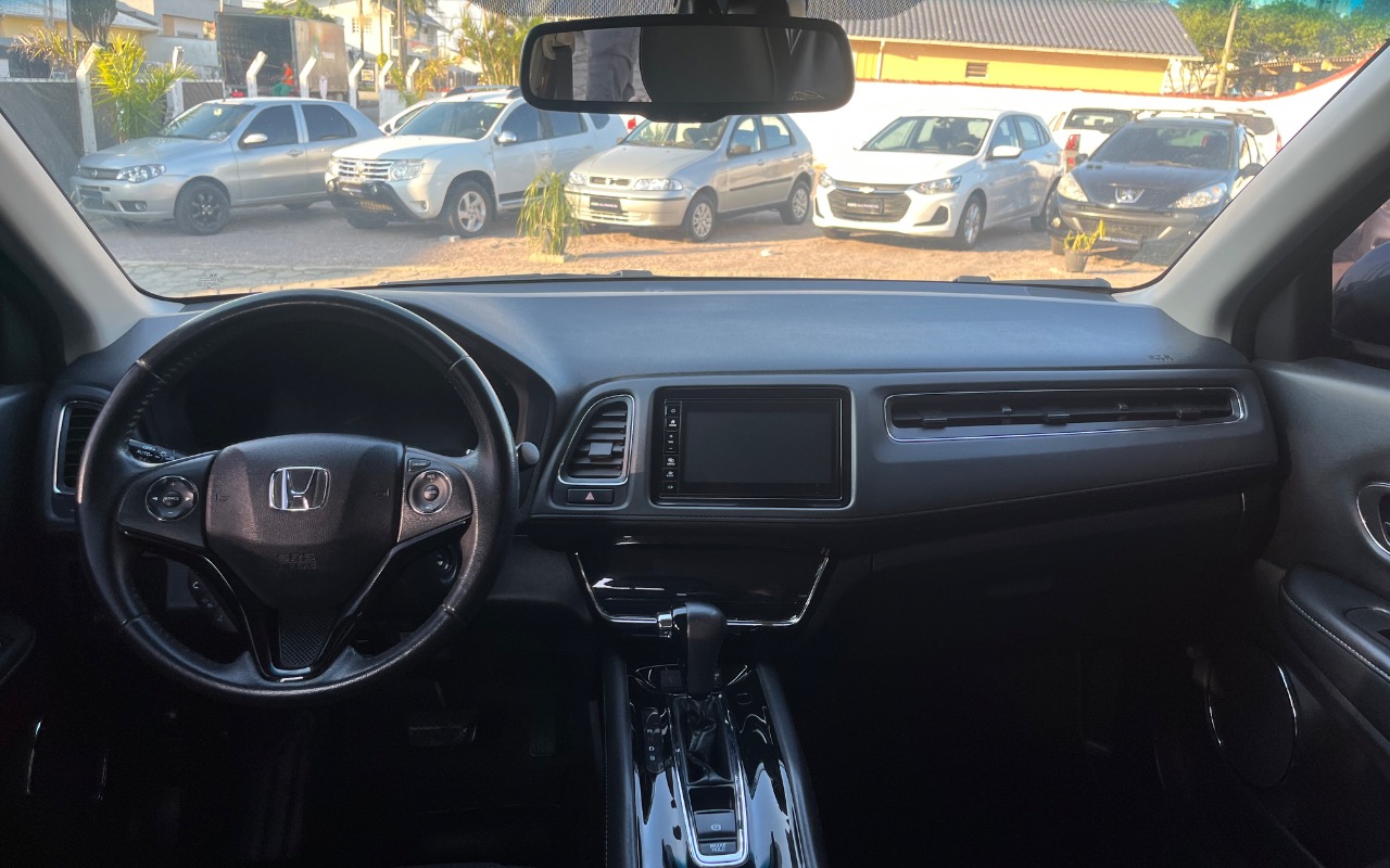 imagem-https://www.socarrao.com.br/sc-vehicle-images-prod/3941473/1789741651912-SU1HXzI2MjAuanBlZw.jpeg