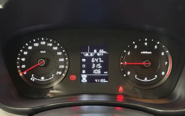 imagem-https://www.socarrao.com.br/sc-vehicle-images-prod/3941508/1789741795233-vehicle_image_1789741595_af6a3d60de060f6d2e44c3a27427af7b.jpeg