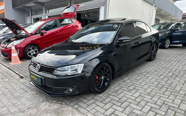 imagem-https://www.socarrao.com.br/sc-vehicle-images-prod/3941612/1789742046853-abfde5bb-50d5-4644-b0b4-0e9f5c6f98c3.jpeg