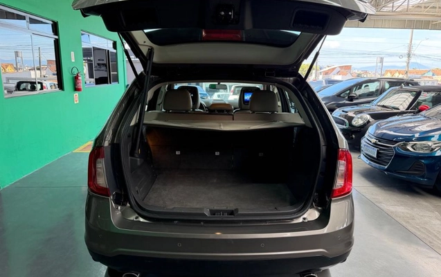 imagem-https://www.socarrao.com.br/sc-vehicle-images-prod/3941880/1789742521679-gb-a7da689.jpeg