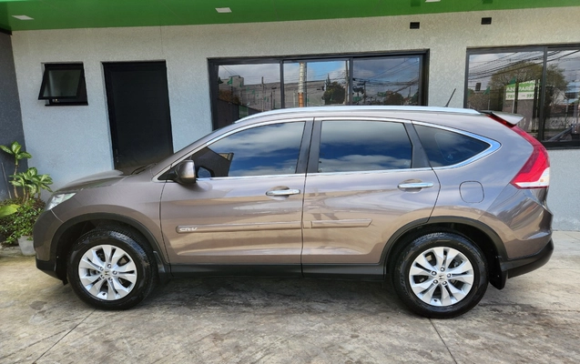imagem-https://www.socarrao.com.br/sc-vehicle-images-prod/3941896/1789742532117-MjAyNjA5MThfMTEwODAzLmpwZw.jpg