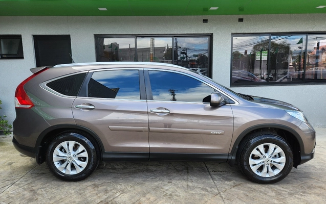 imagem-https://www.socarrao.com.br/sc-vehicle-images-prod/3941896/1789742532928-MjAyNjA5MThfMTExNzM3LmpwZw.jpg