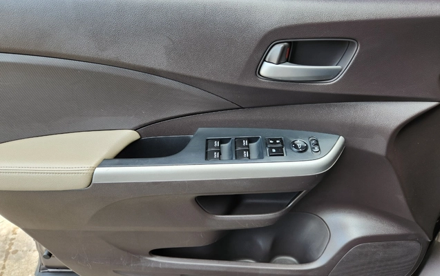 imagem-https://www.socarrao.com.br/sc-vehicle-images-prod/3941896/1789742534674-MjAyNjA5MThfMTExMTQ4LmpwZw.jpg