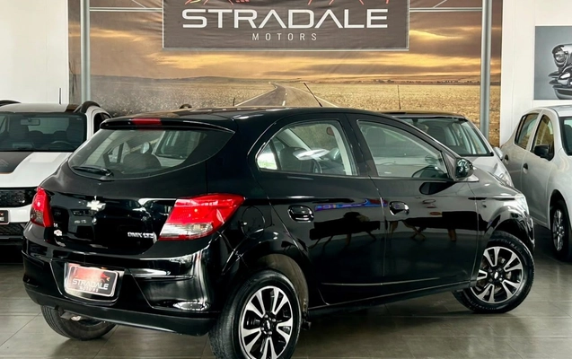 imagem-https://www.socarrao.com.br/sc-vehicle-images-prod/3942275/1789743576085-c9e6e570048a43588e194be9b5328f24_1789743189210.jpg