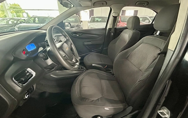 imagem-https://www.socarrao.com.br/sc-vehicle-images-prod/3942275/1789743576097-4e68b42a1f7048a1b1584691e2d625dc_1789743189246.jpg