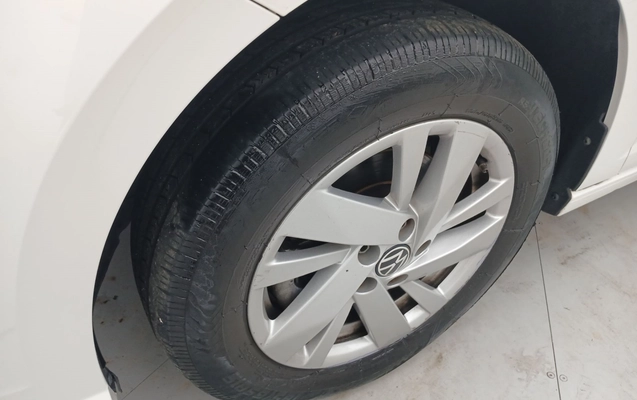 imagem-https://www.socarrao.com.br/sc-vehicle-images-prod/3942296/1789743307361-12.jpg