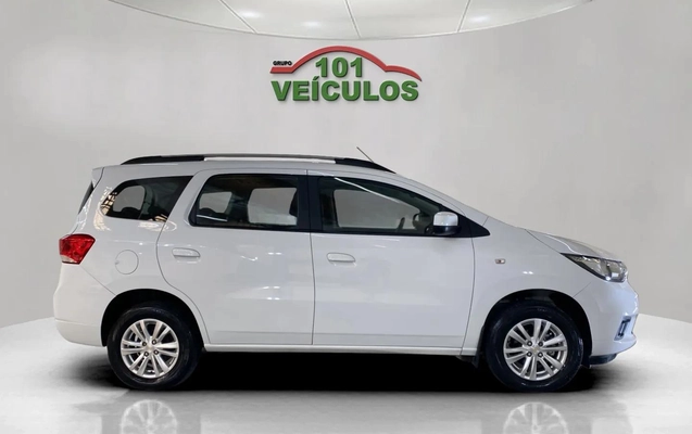 imagem-https://www.socarrao.com.br/sc-vehicle-images-prod/3942368/1789743593159-003_8862e4b85a72e8db2d62ff8db2aa8173.jpg