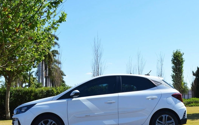 imagem-https://www.socarrao.com.br/sc-vehicle-images-prod/3942470/1789747737235-V2hhdHNBcHAgSW1hZ2UgMjAyNi0wOS0xNyBhdCAxOC4yNy40NyAoNCkuanBlZw.jpeg