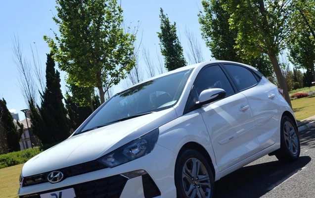 imagem-https://www.socarrao.com.br/sc-vehicle-images-prod/3942470/1789747738143-V2hhdHNBcHAgSW1hZ2UgMjAyNi0wOS0xNyBhdCAxOC4yNy40NyAoOCkuanBlZw.jpeg