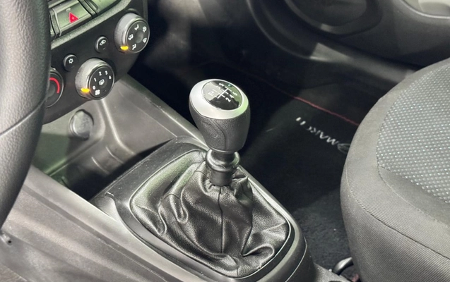 imagem-https://www.socarrao.com.br/sc-vehicle-images-prod/3943111/1789745077191-10_024622.jpg